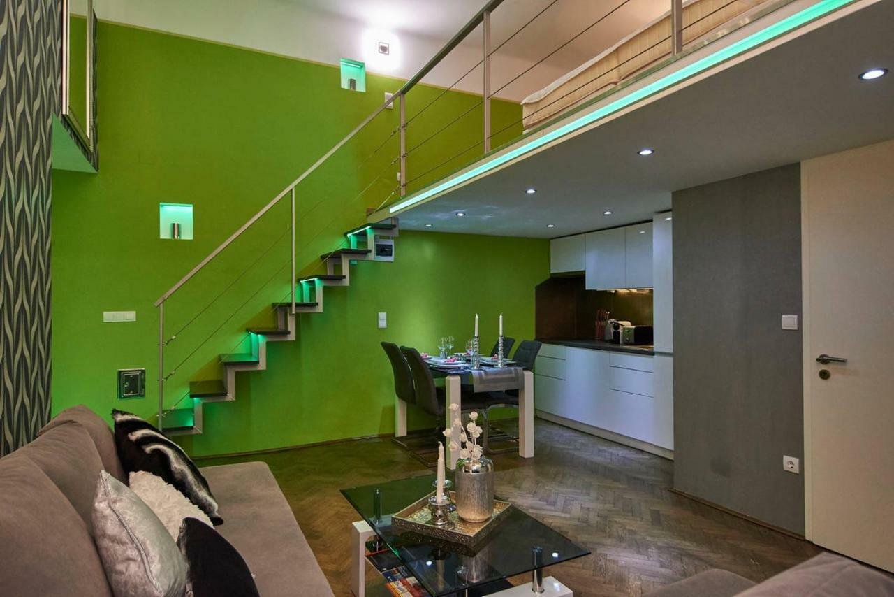 Feel Different Apartment Budapest Bagian luar foto