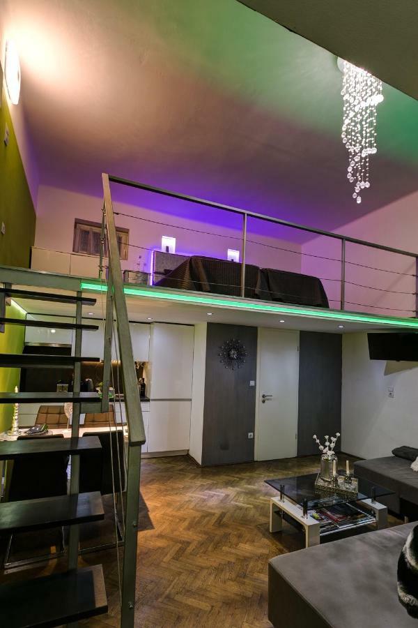 Feel Different Apartment Budapest Bagian luar foto