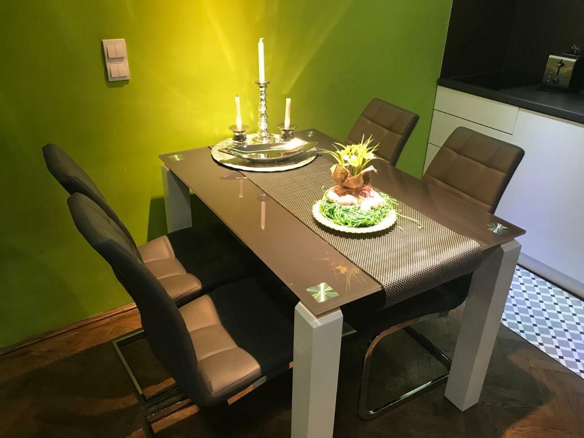 Feel Different Apartment Budapest Bagian luar foto