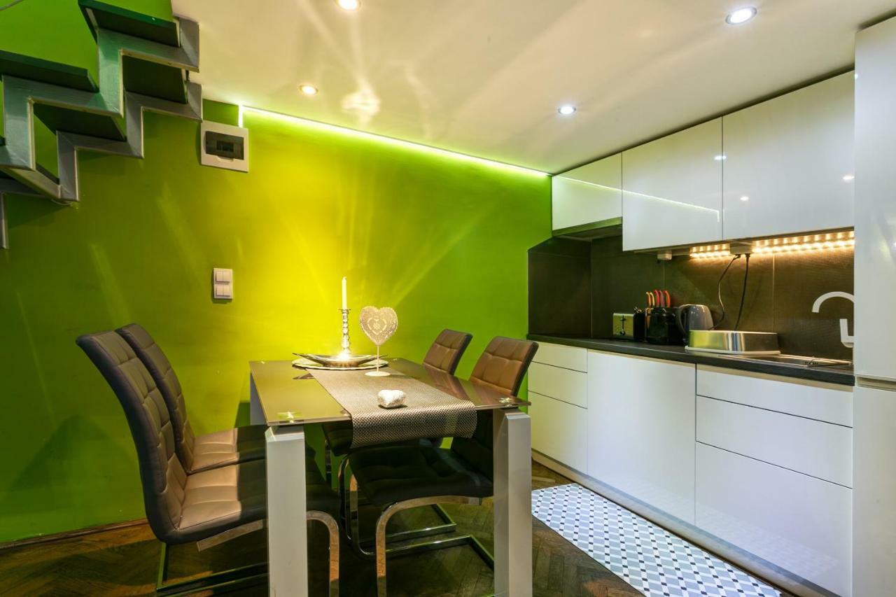 Feel Different Apartment Budapest Bagian luar foto